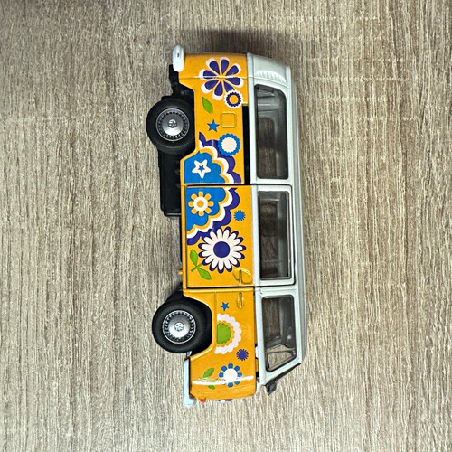 Bus modellauto metall - t2,
