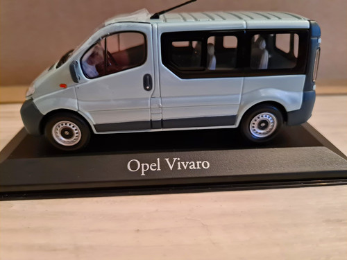 Opel vivaro bus modellauto - vivaro,